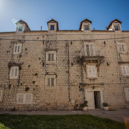 Top-Floor Apartment In Trogir Center Luaran gambar