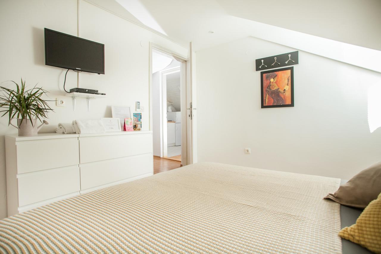Top-Floor Apartment In Trogir Center Luaran gambar