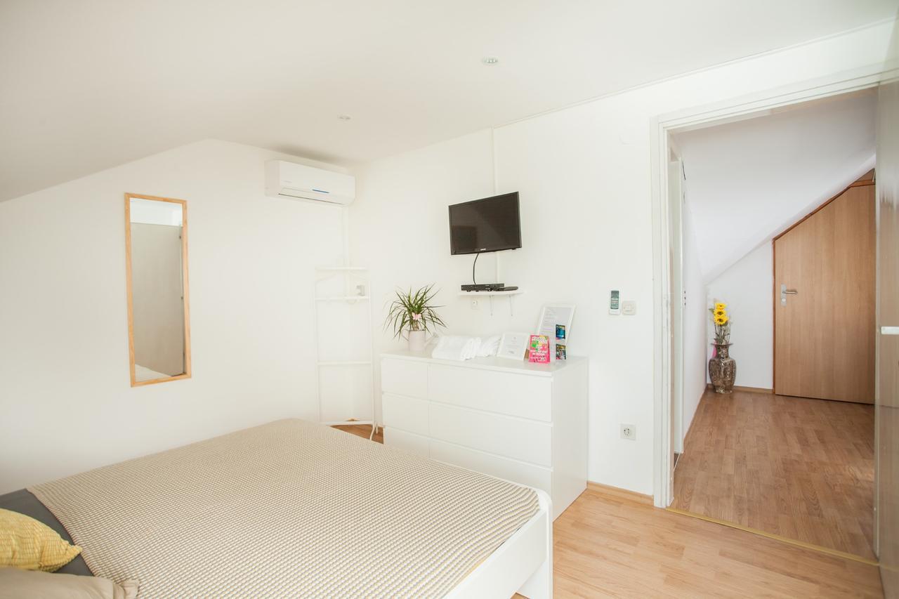 Top-Floor Apartment In Trogir Center Luaran gambar